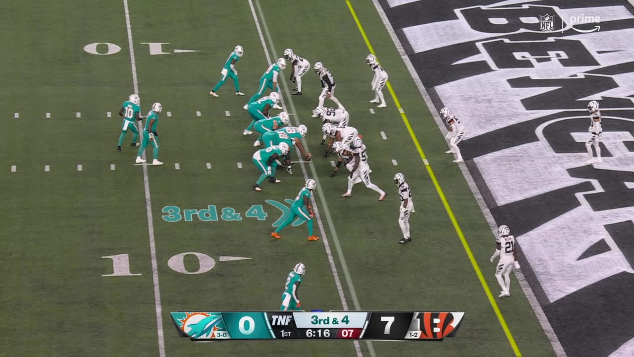 Chase Edmonds DROPS TD & Dolphins settle for a field goal 