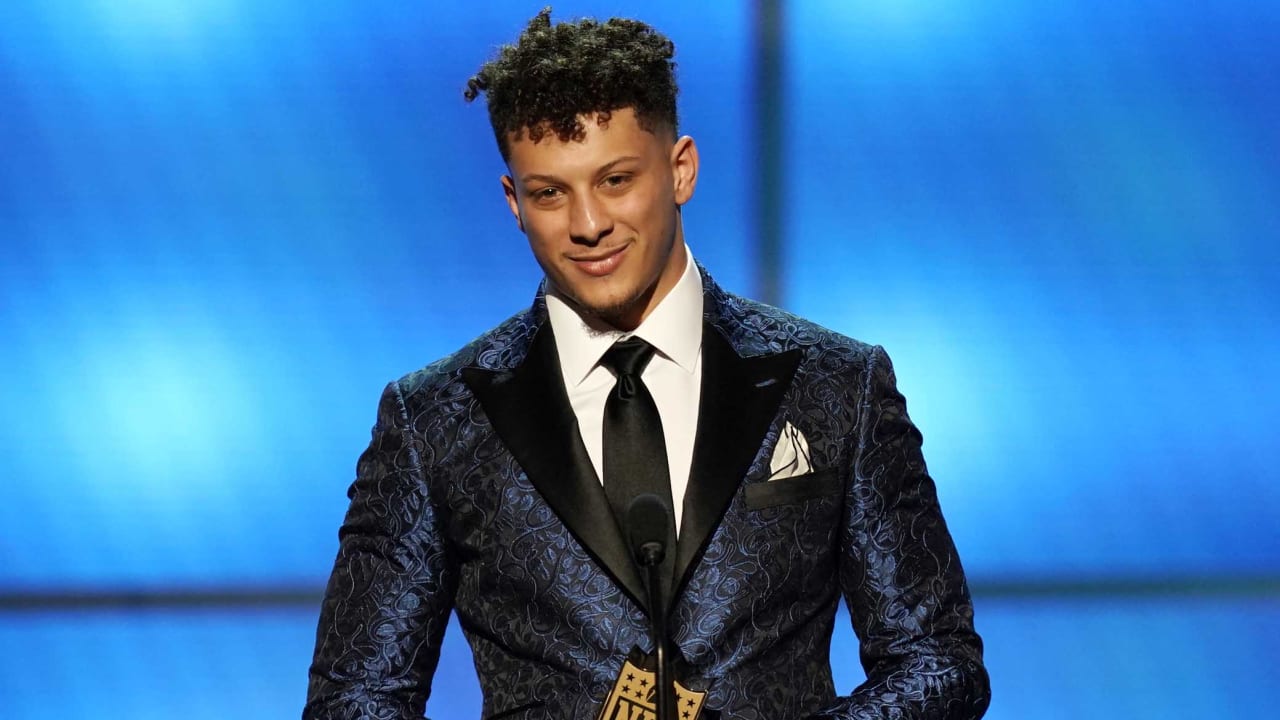 Patrick Mahomes Named 2018 NFL MVP - This Is Noelle