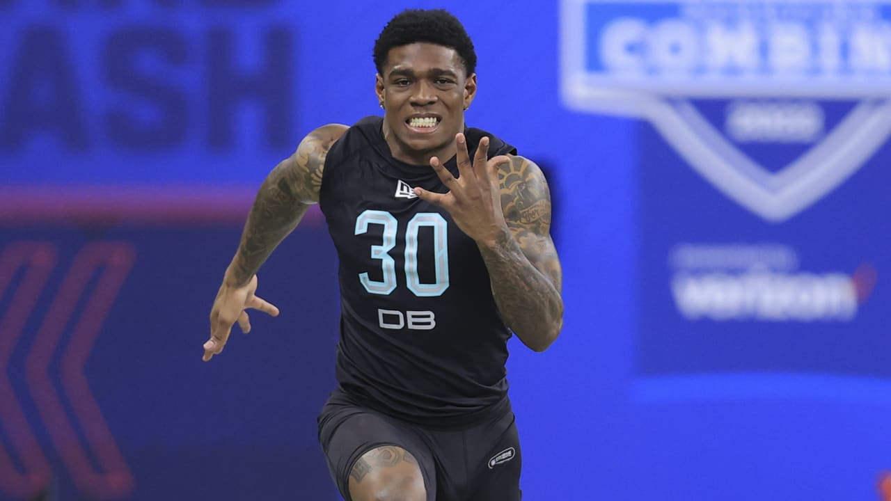 Defensive back Cam Taylor-Britt runs official 4.38-second 40-yard dash at  2022 combine