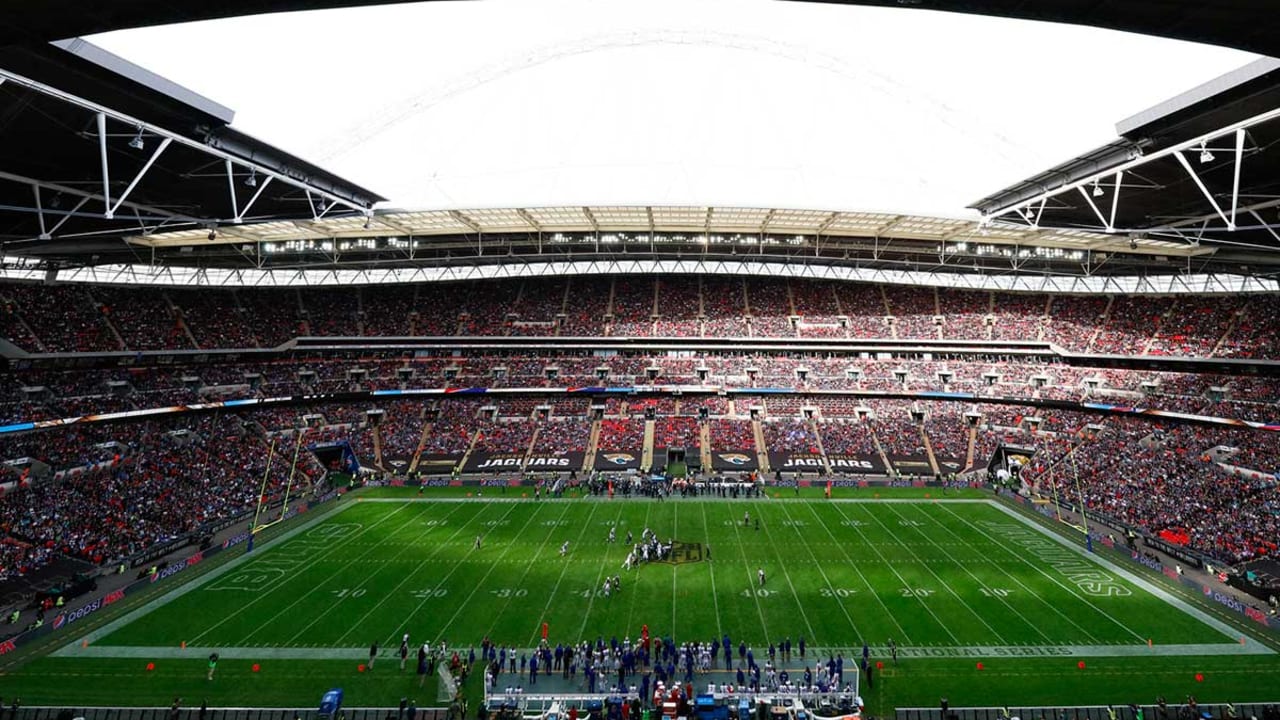 NFL Football in London - Seeing American Football at Wembley Stadium