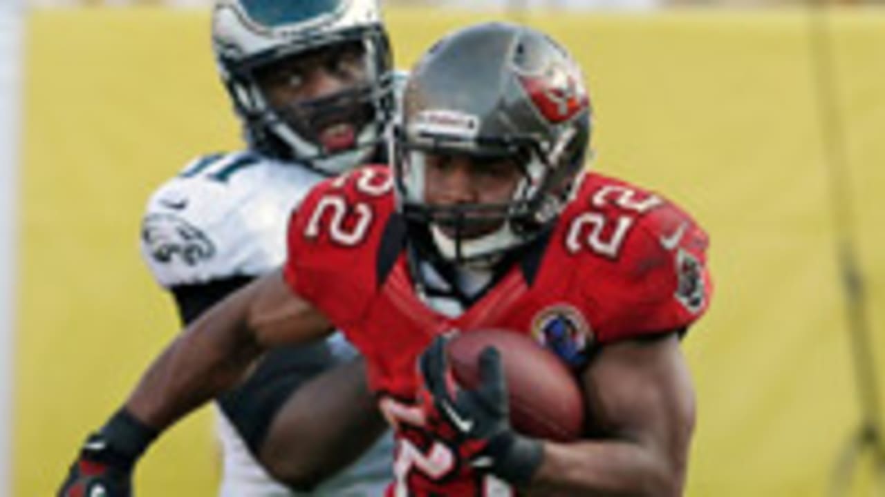 doug-martin-130723-spot.jpg