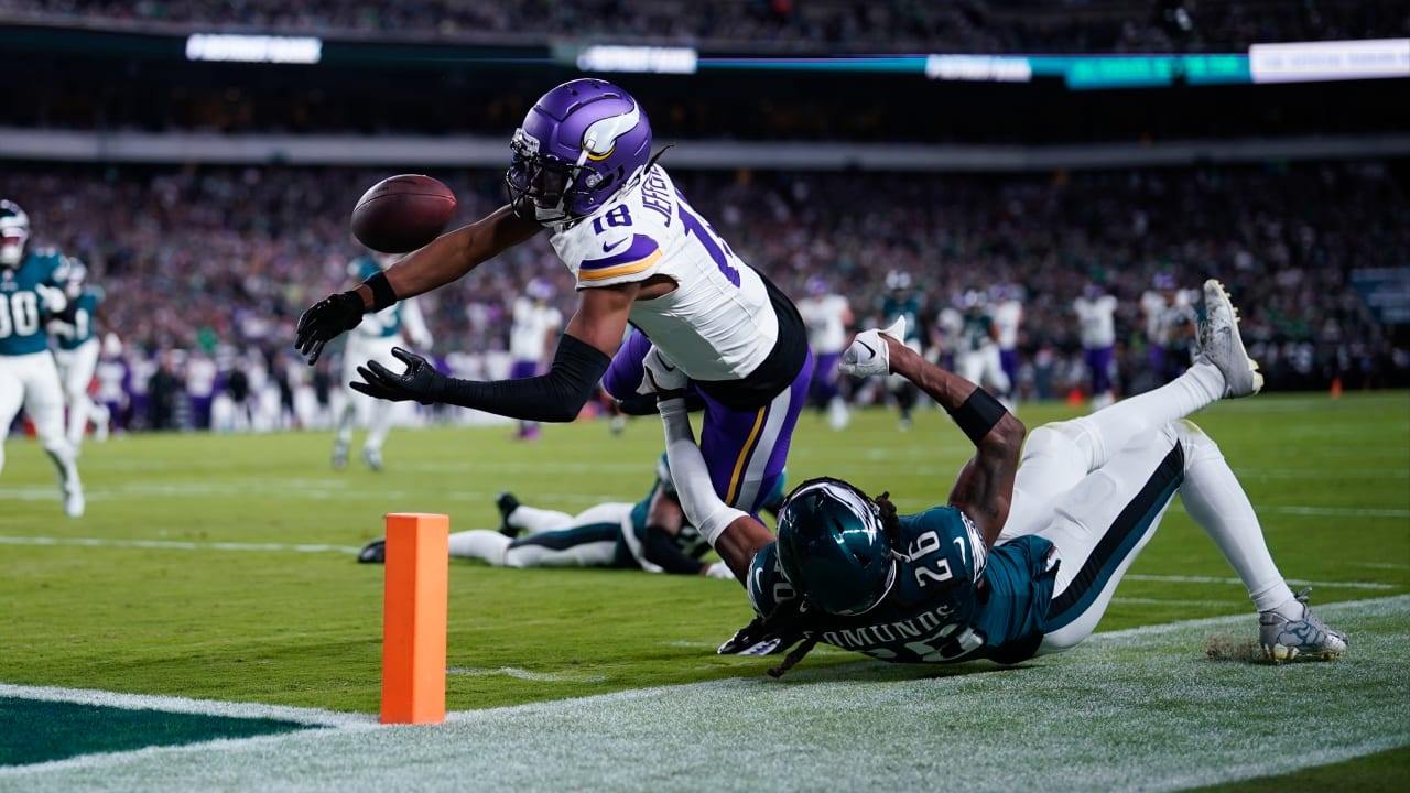 QB Kirk Cousins: Vikings 'shot ourselves in the foot' with four turnovers  vs. Eagles