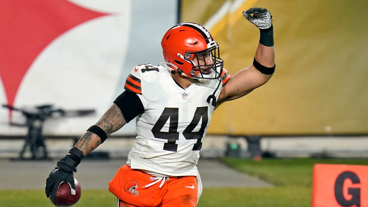 Stunning first quarter lifts Browns over Steelers for first