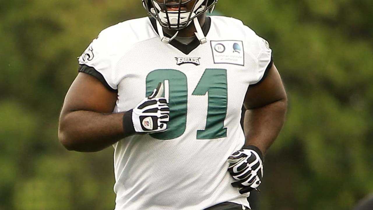 Eagles Extend Fletcher Cox Through 2022