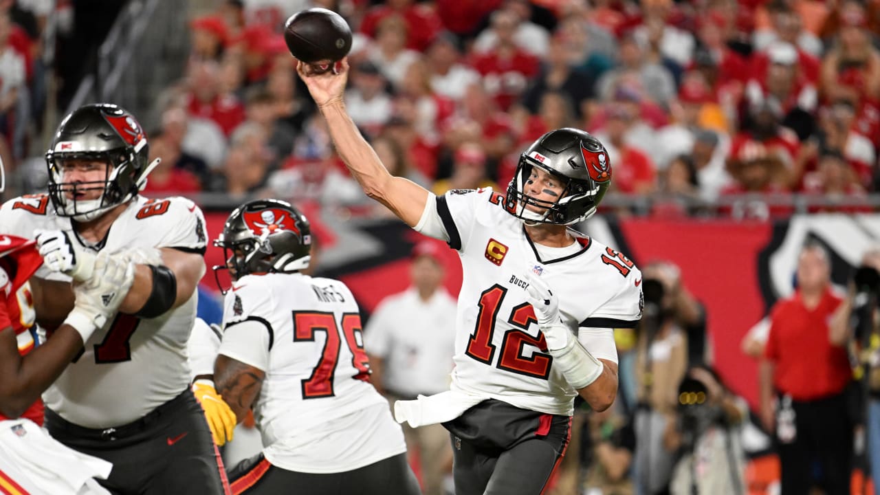 Tampa Bay Buccaneers quarterback Tom Brady's best throws in 3TD game