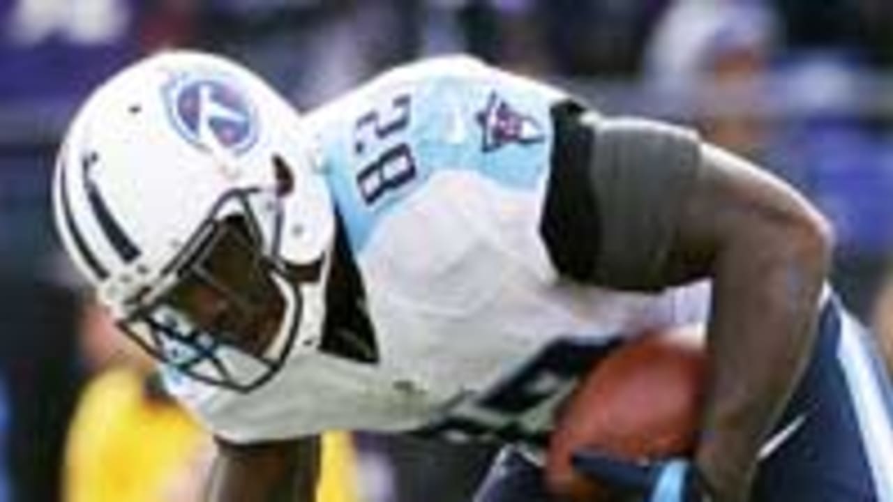 NFL-Delanie-walker-SL-141109