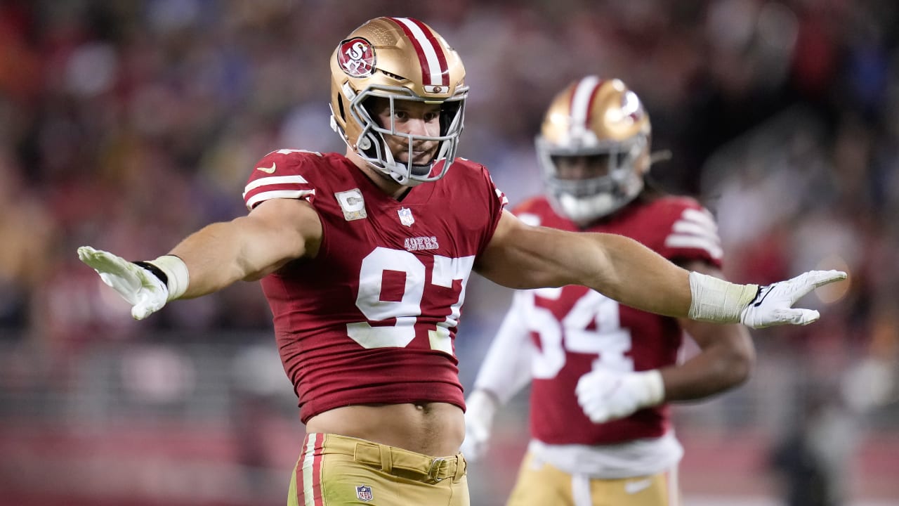 San Francisco 49ers defensive end Nick Bosa destroys Los Angeles Chargers'  jet sweep attempt via tackle for loss on wide receiver DeAndre Carter