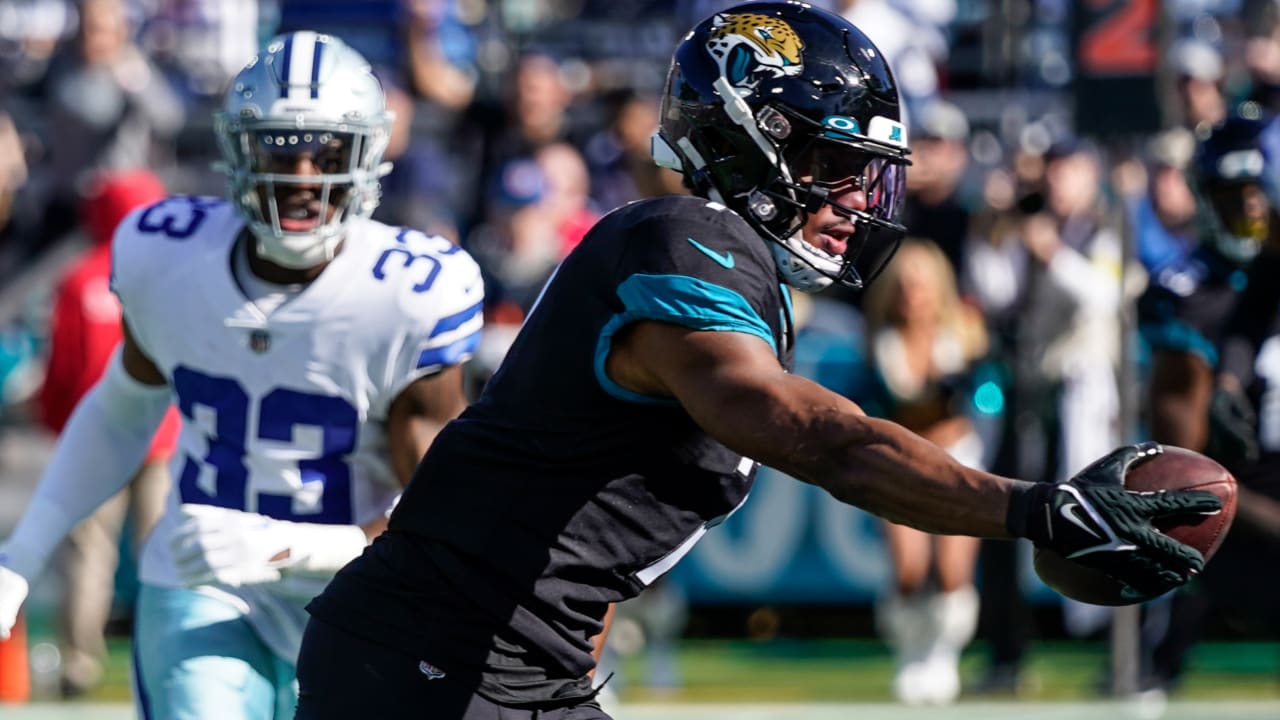 Jaguars' Zay Jones makes 3 touchdown catches against Cowboys