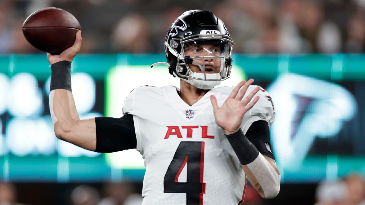 Atlanta Falcons quarterback Desmond Ridder hits wide receiver Jared  Bernhardt in stride on 34-yard pickup