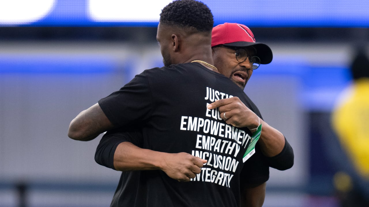 Cardinals WRs coach Shawn Jefferson encourages son, Rams' Van Jefferson, to  'keep fighting' on 'Hard Knocks'