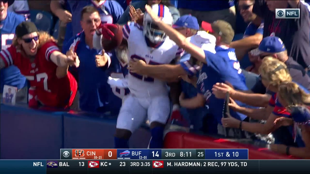 Tre'Davious White lays out for incredible diving INT