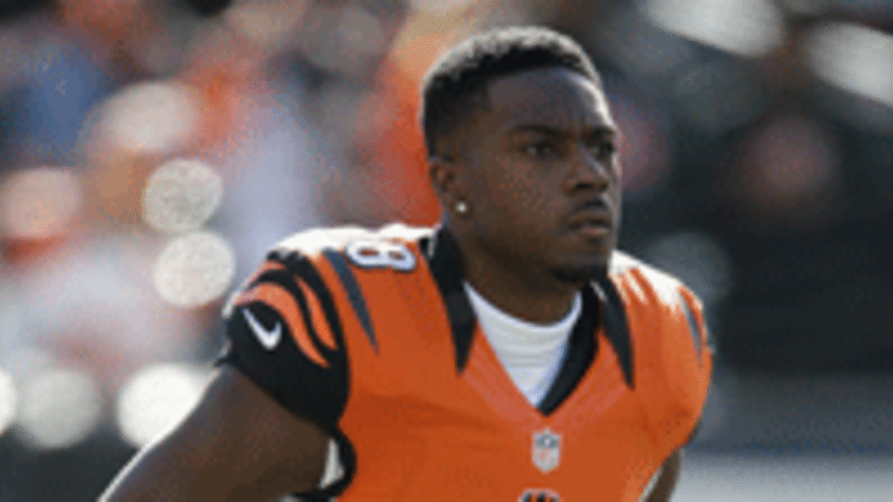 aj-green-spot_141107.jpg