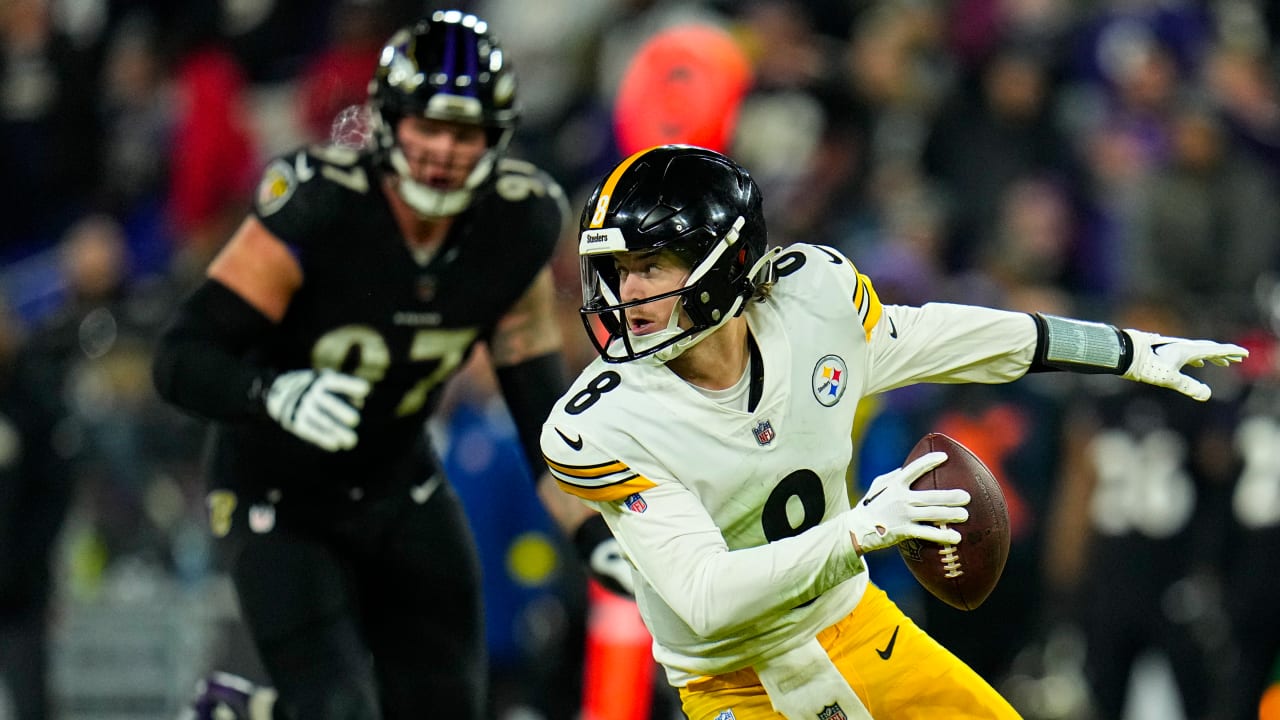 Baltimore Ravens defensive end Brent Urban weaves through traffic to sack  Pittsburgh Steelers rookie quarterback Kenny Pickett