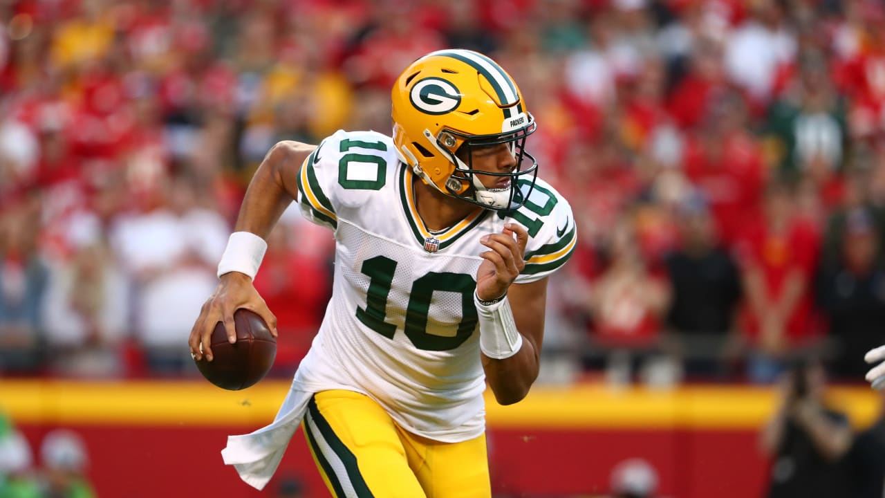 Jordan Love efficient but deep ball needs work in Packers 36-19 win