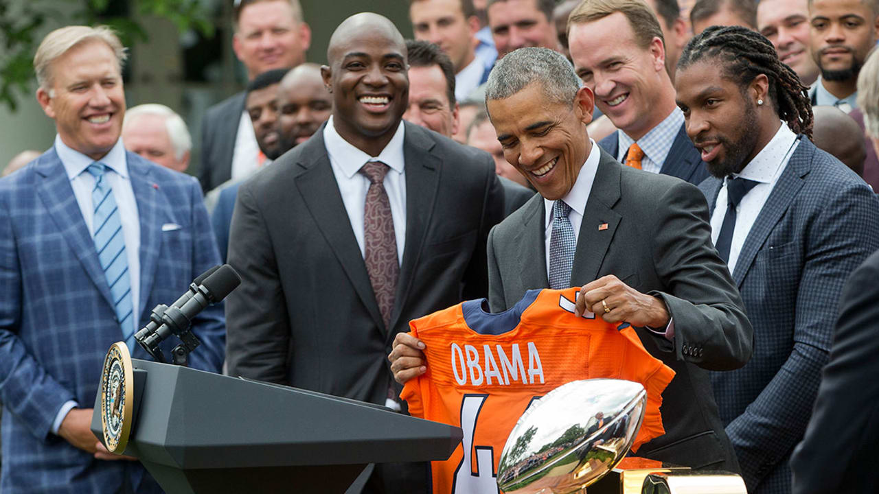 broncos-obama-160606-sl2