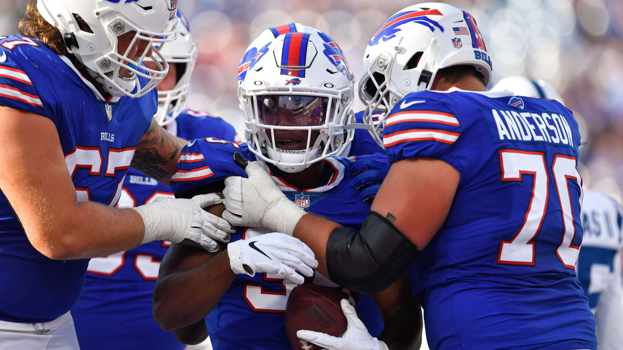 Buffalo Bills running back Raheem Blackshear gives all his effort on 3-yard  TD run