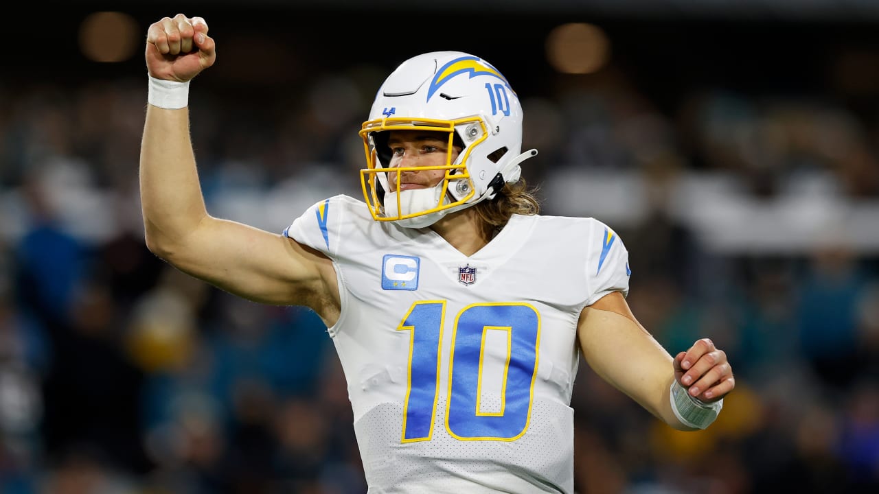 Chargers' Justin Herbert Signs NFL Record $262.5 Million Deal