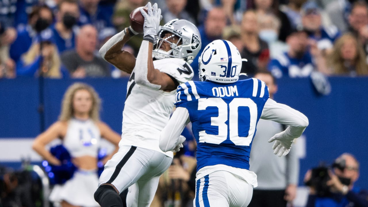 Wide receiver Zay Jones is levitating to a bigger and bigger role with