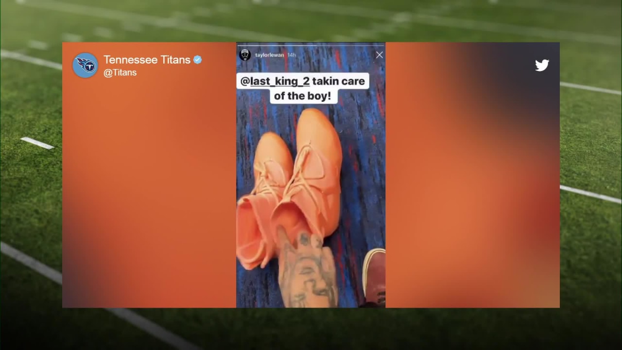 Tennessee Titans RB Derrick Henry gifts pair of orange shoes to