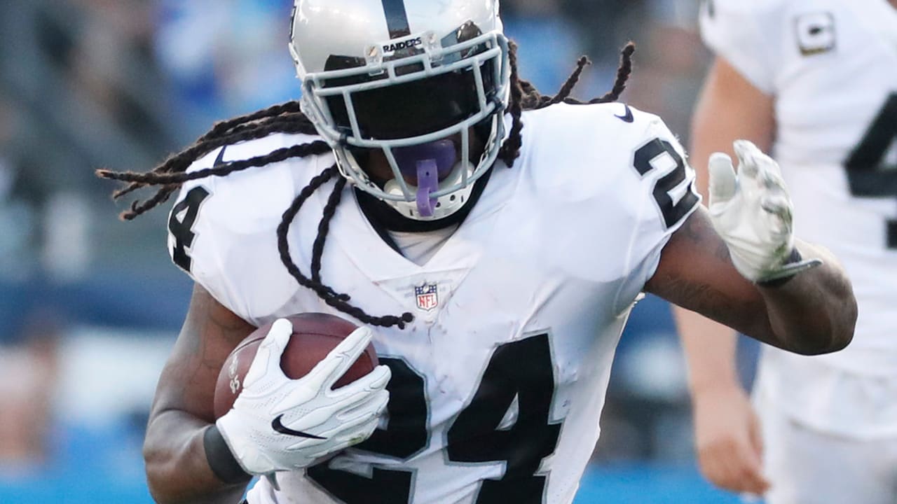 Marshawn-Lynch-180215-sl.jpg