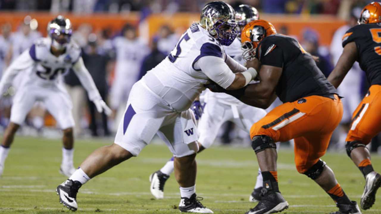 Danny Shelton-150105-TOS.jpg