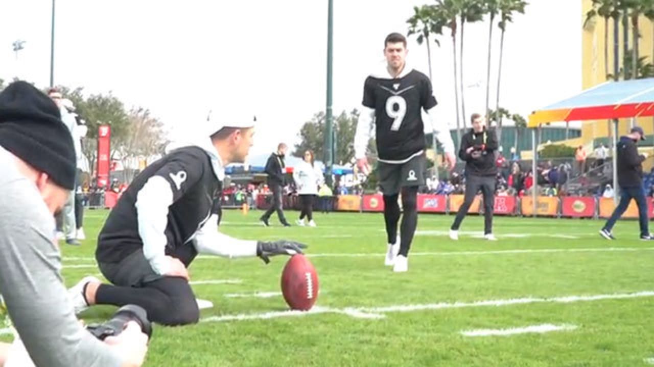 JUSTIN TUCKER KICKING FIELD GOAL IN THE PRO BOWL photo 8 x10