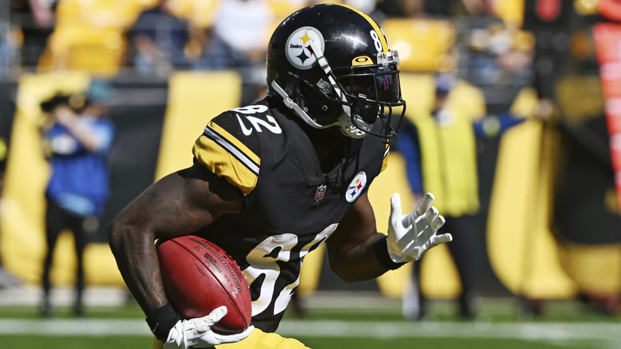 Pittsburgh Steelers wide receiver Steven Sims (82) runs the ball during the  first half of an NFL football game against the Atlanta Falcons, Sunday,  Dec. 4, 2022, in Atlanta. The Pittsburgh Steelers