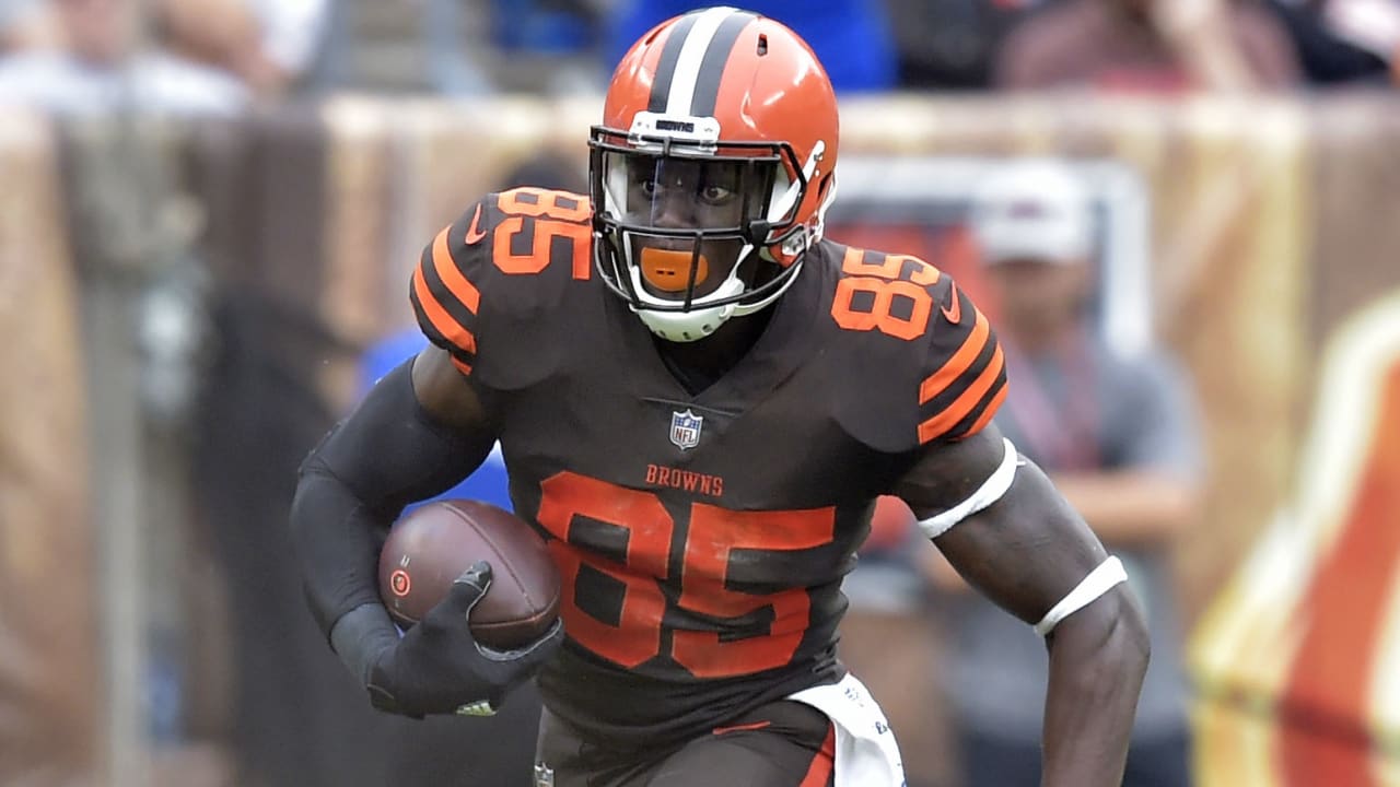 Cleveland Browns TE David NJoku Requests A Trade