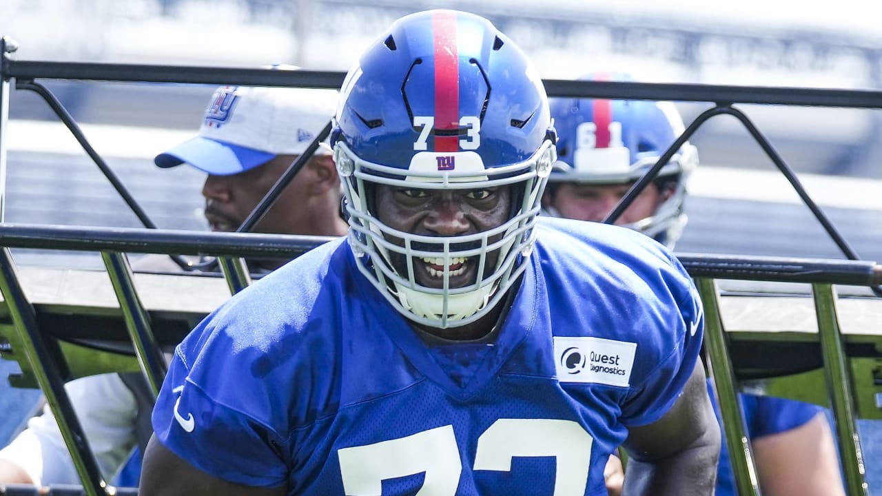 Evan Neal and Giants offensive line have a tall order - Newsday