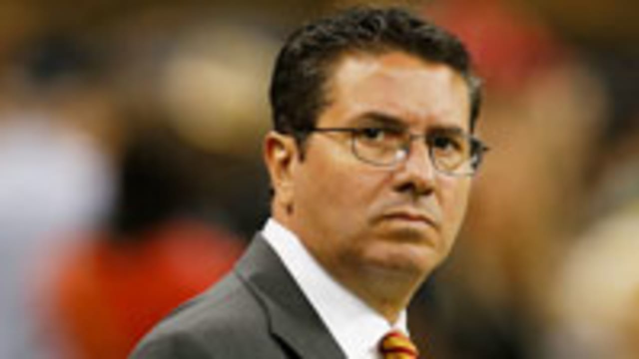 Daniel Snyder won't change Redskins name