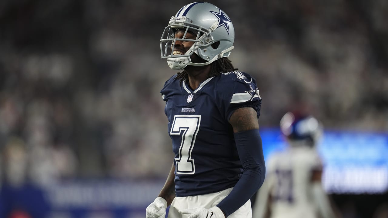 Cowboys agree to terms with CB Trevon Diggs on five-year, $97 million