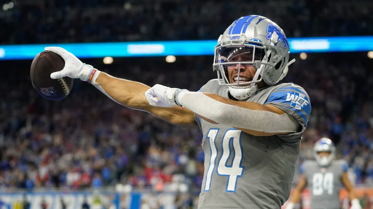 Amon-Ra St. Brown sets Lions rookie receiving yards record - Pride Of  Detroit