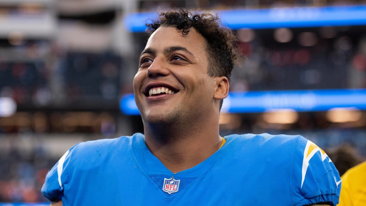 NFL Announces 2022 AFC Pro Bowl Roster- Rashawn Slater, Joel Bitonio and  more