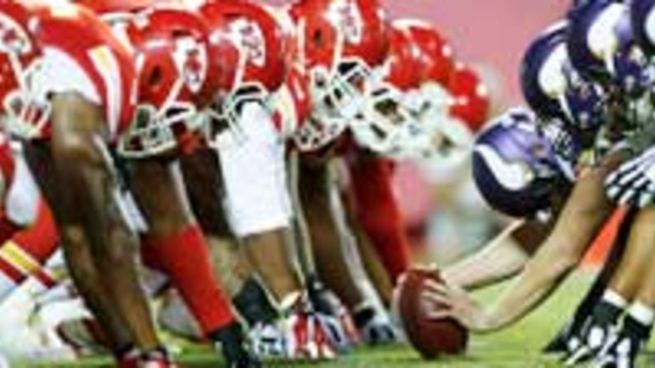 Chiefs-defense-sl-102114.jpg