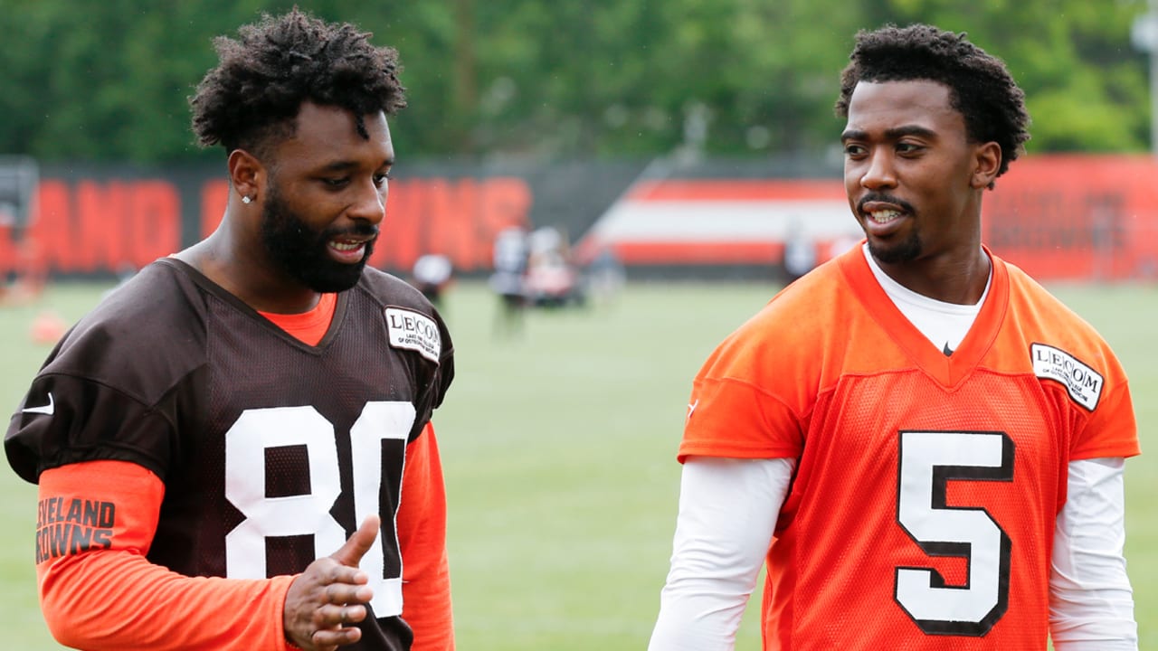 Christian Kirksey, Jarvis Landry earn Browns player of game vs. Bucs