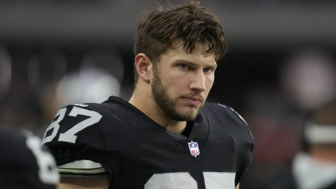 Foster Moreau details getting cancer diagnosis during free agent