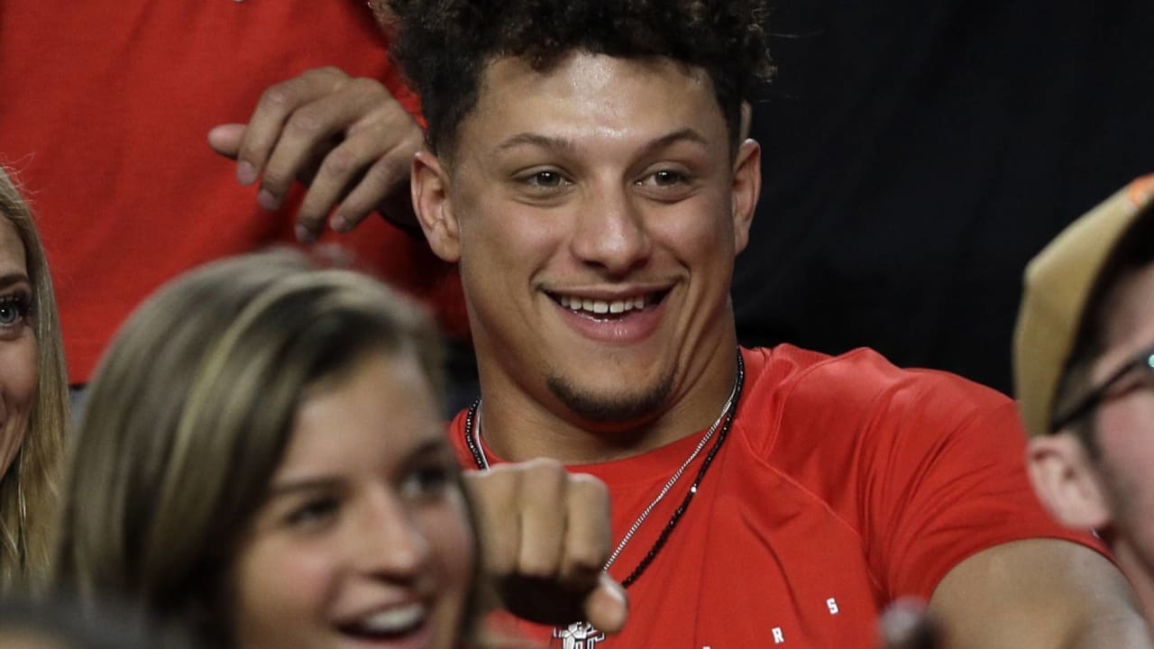 Patrick Mahomes gives 'turnt' speech before Tech win