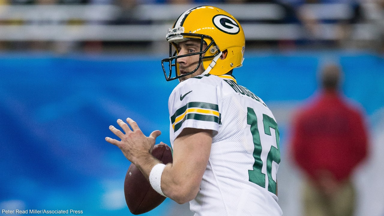 Packers' Aaron Rodgers gets advice from Peter King on possible Jets move 