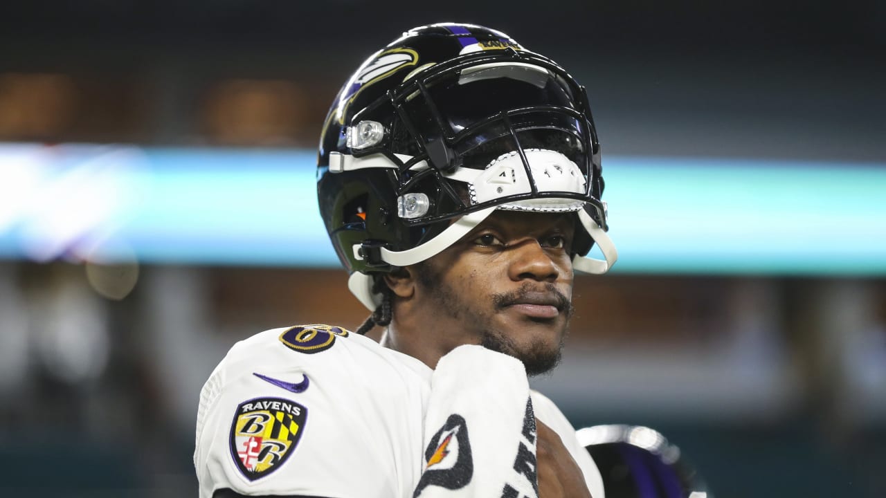 Ravens' Jackson inactive against Bears because of illness