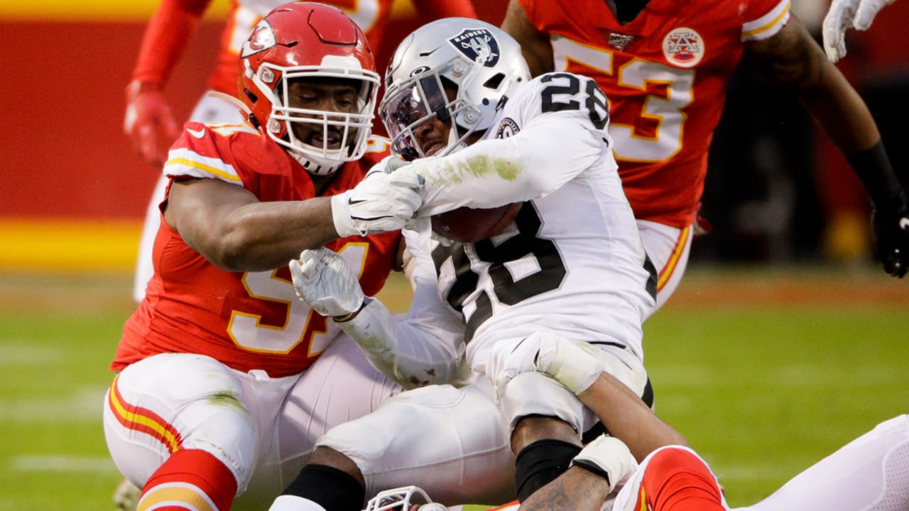 Chiefs Defense 191201 SL.jpg