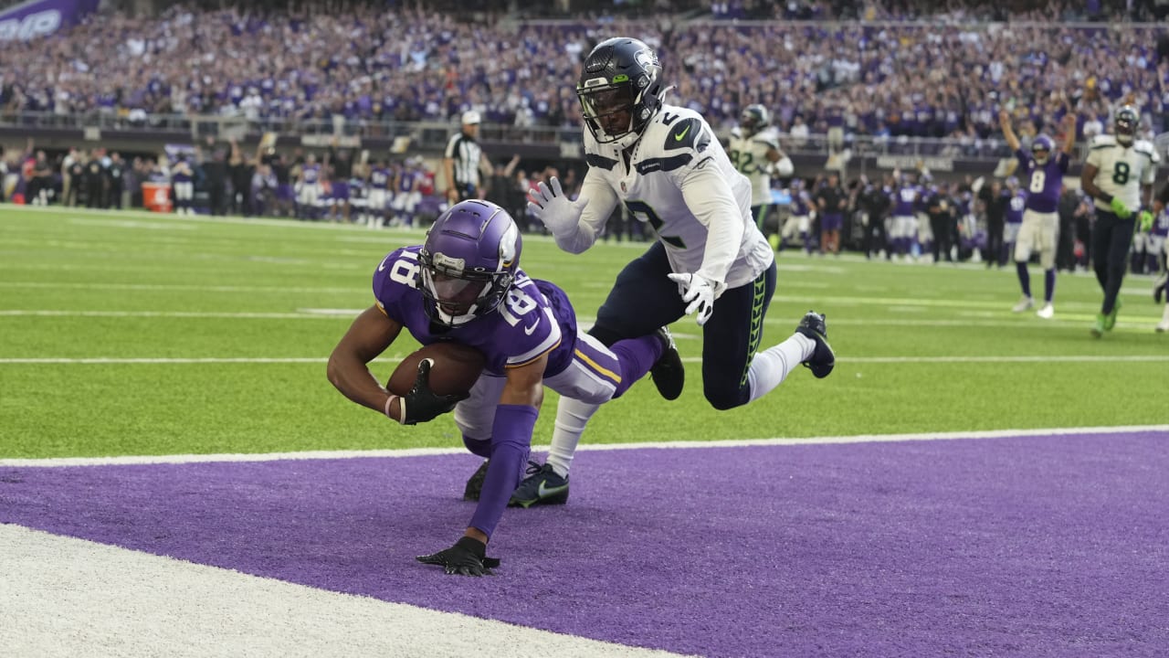 MINNEAPOLIS, MN - SEPTEMBER 11: Minnesota Vikings wide receiver Justin  Jefferson (18) celebrates his second quarter touchdown by doing The Griddy  during an NFL game between the Minnesota Vikings and Green Bay