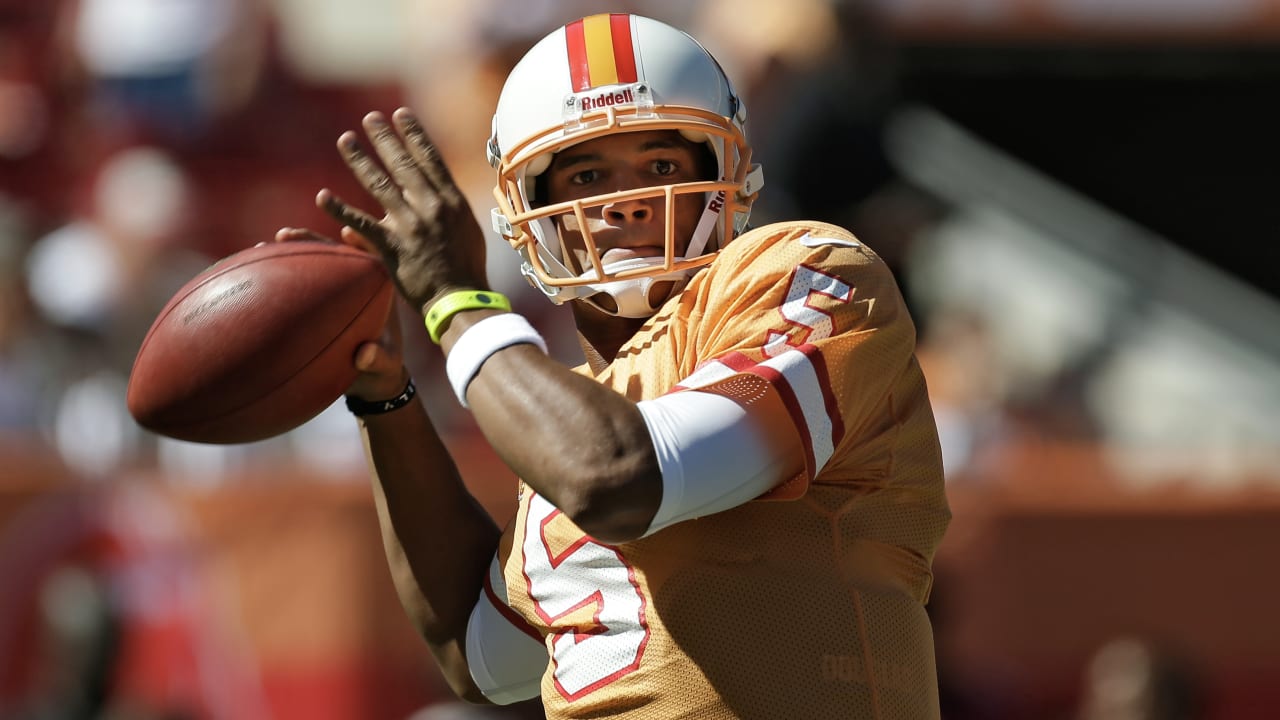 Browns debut throwback uniforms against Chicago Bears