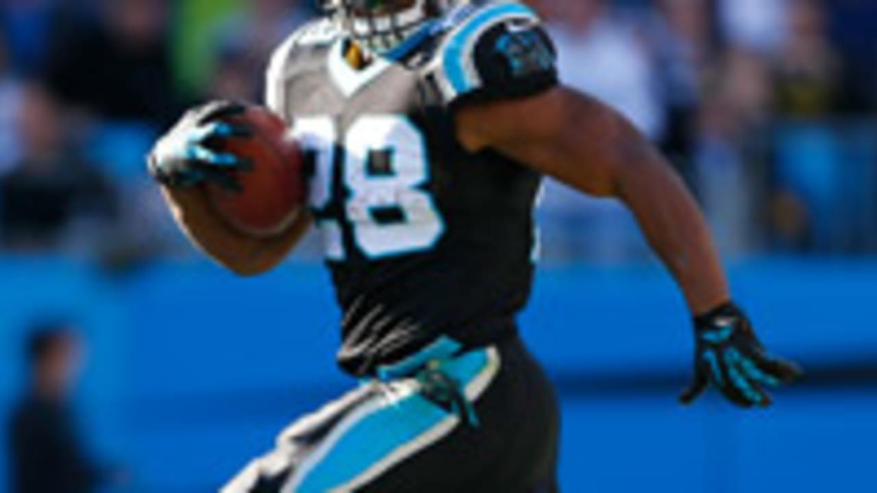 Jonathan Stewart_130827_SL