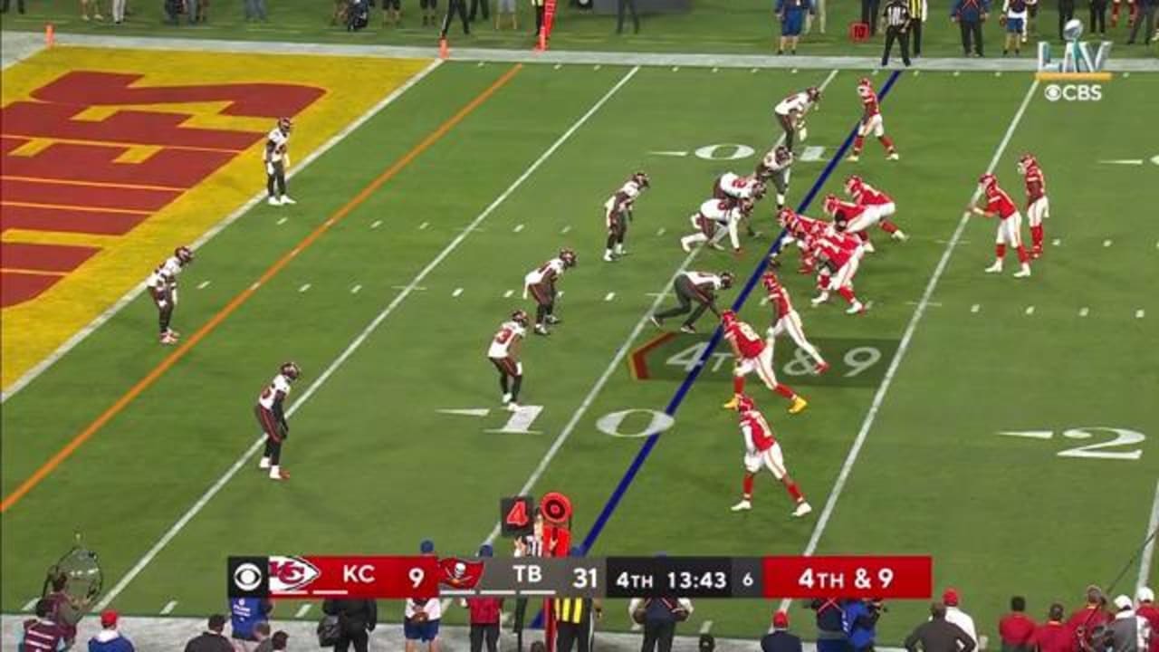 Patrick Mahomes UNREAL Touchdown TOSS 