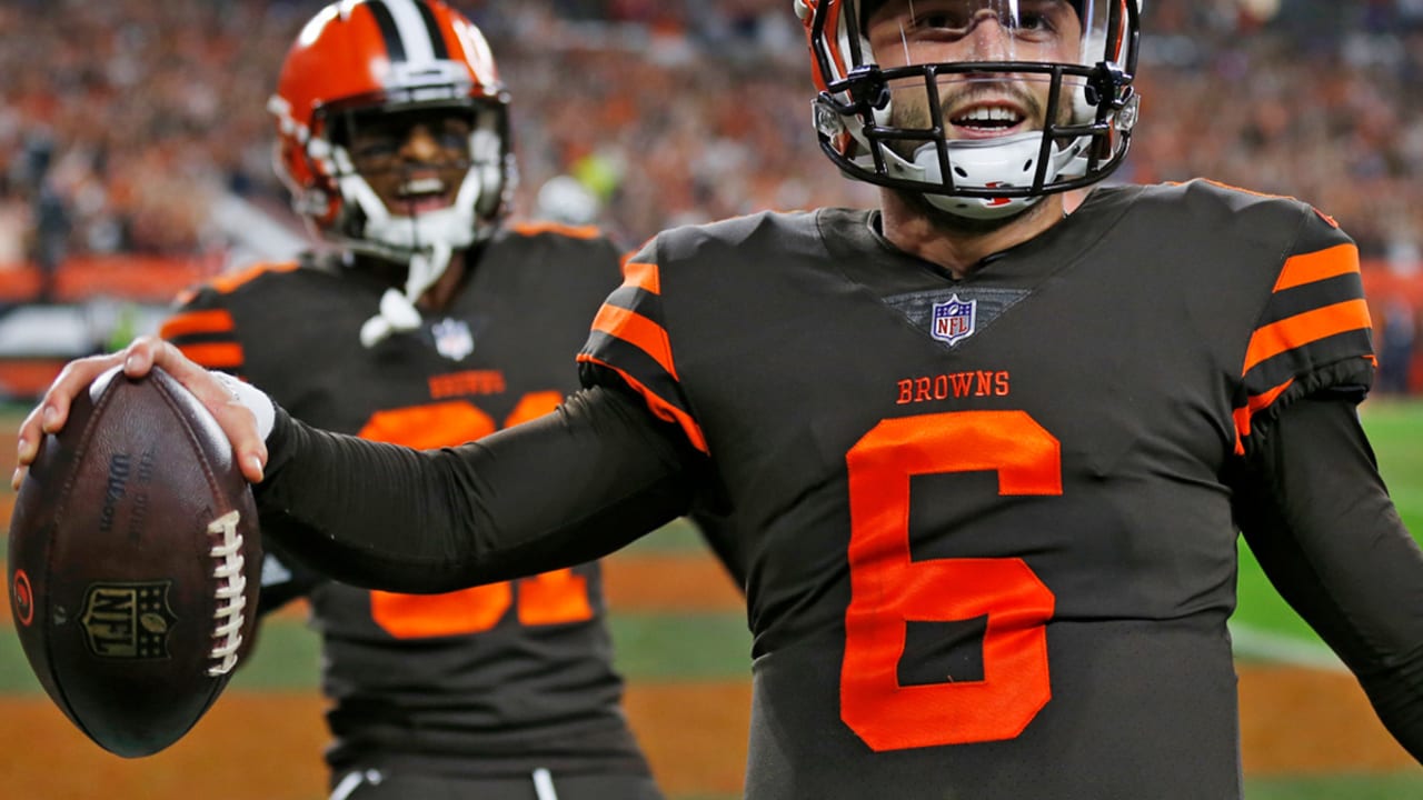 Browns Reacts Survey: Week 6 - Should the Browns sign Suh, and