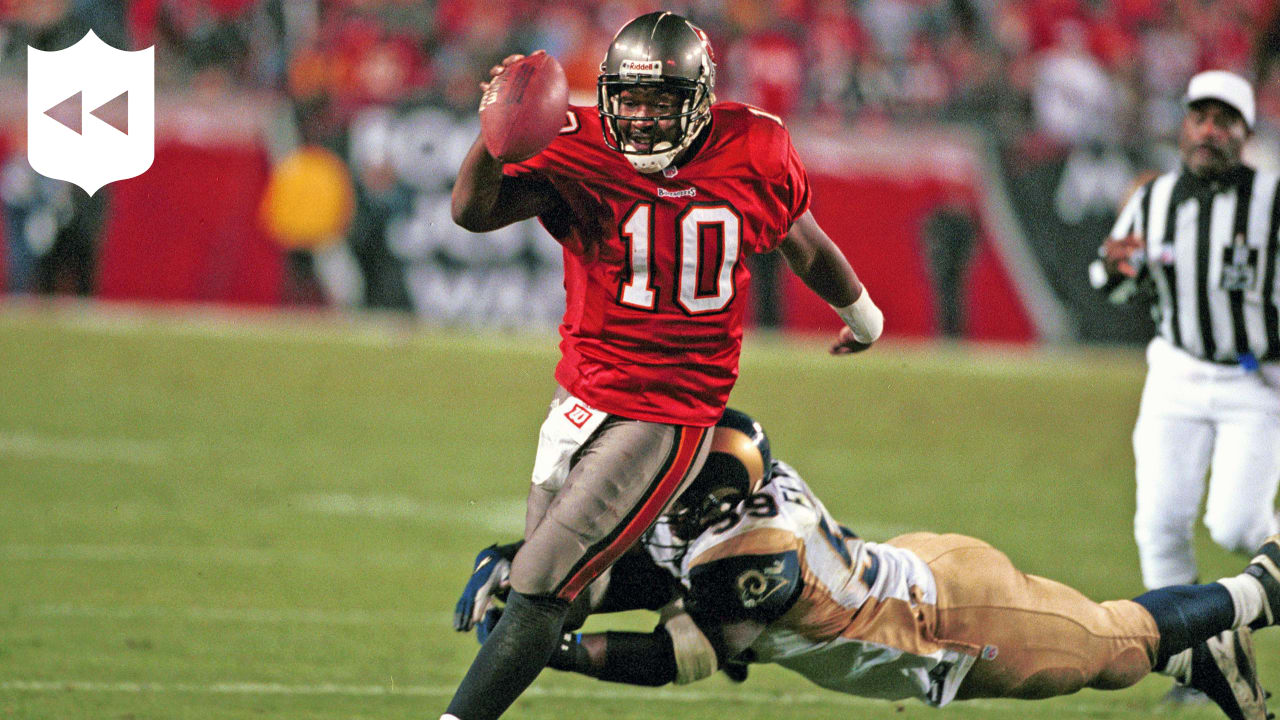 NFL Throwback Rams vs. Bucs revenge game