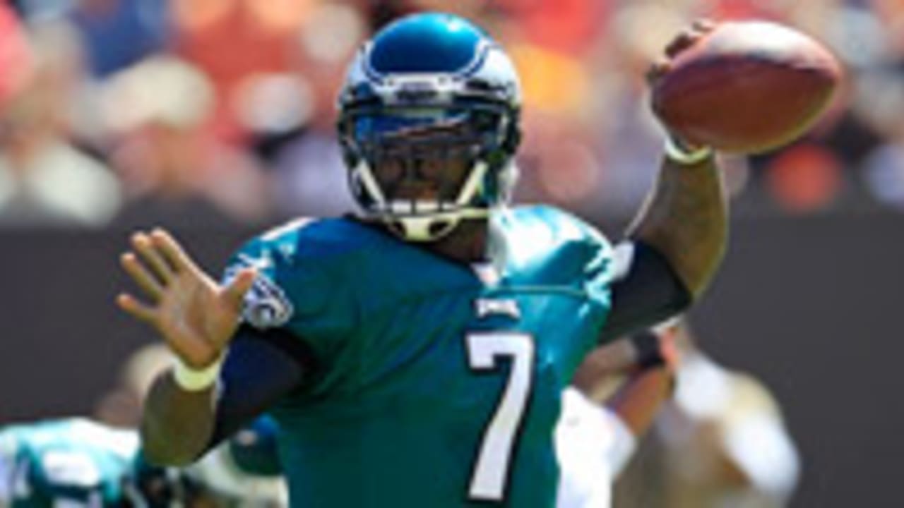 michael-vick-120916-spot.jpg