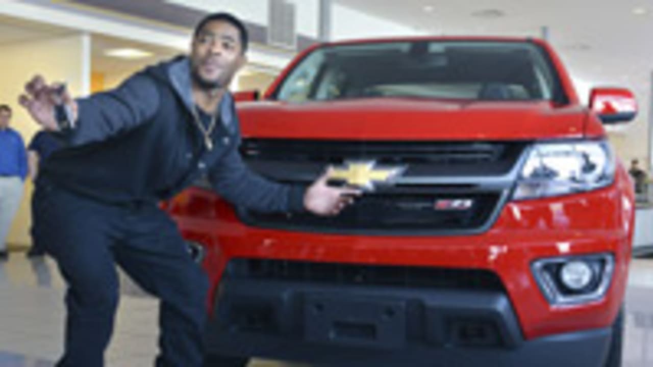 Tom Brady gives MVP truck to Malcolm Butler 