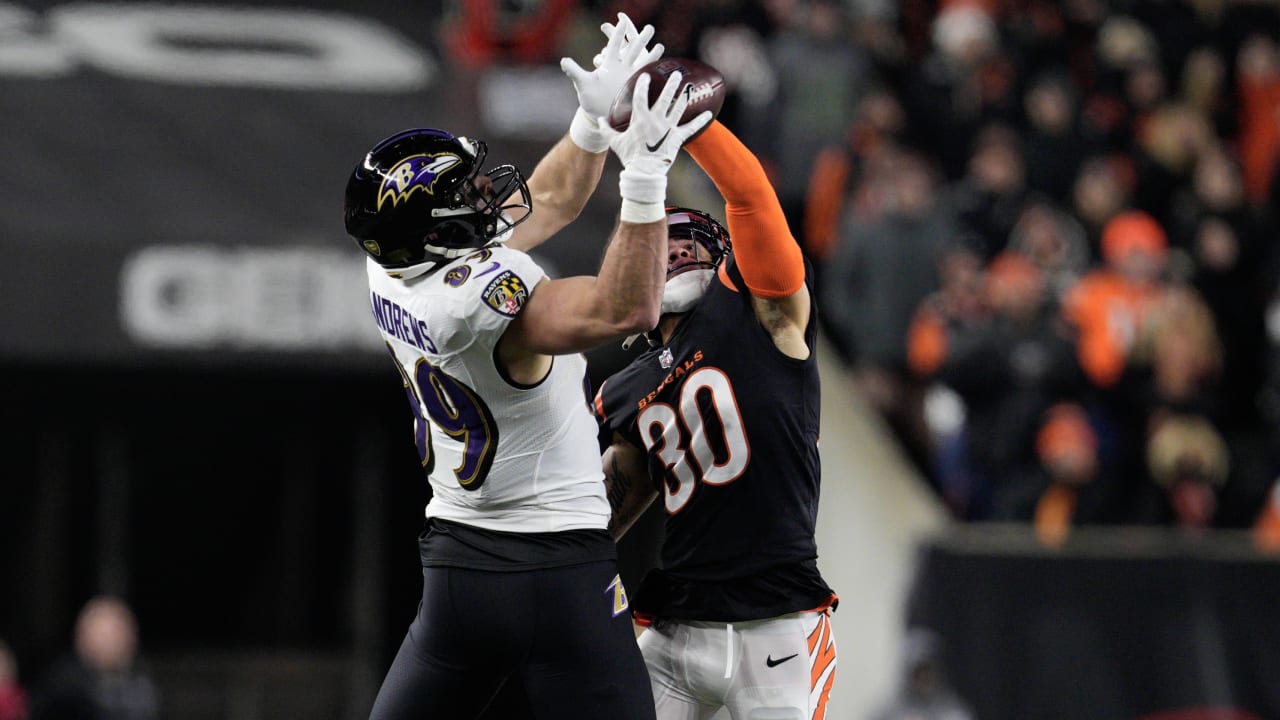 Baltimore Ravens tight end Mark Andrews (89) celebrates his touchdown in  the first half of an NFL football game against the Cincinnati Bengals,  Thursday, Sept. 13, 2018, in Cincinnati. (AP Photo/B …