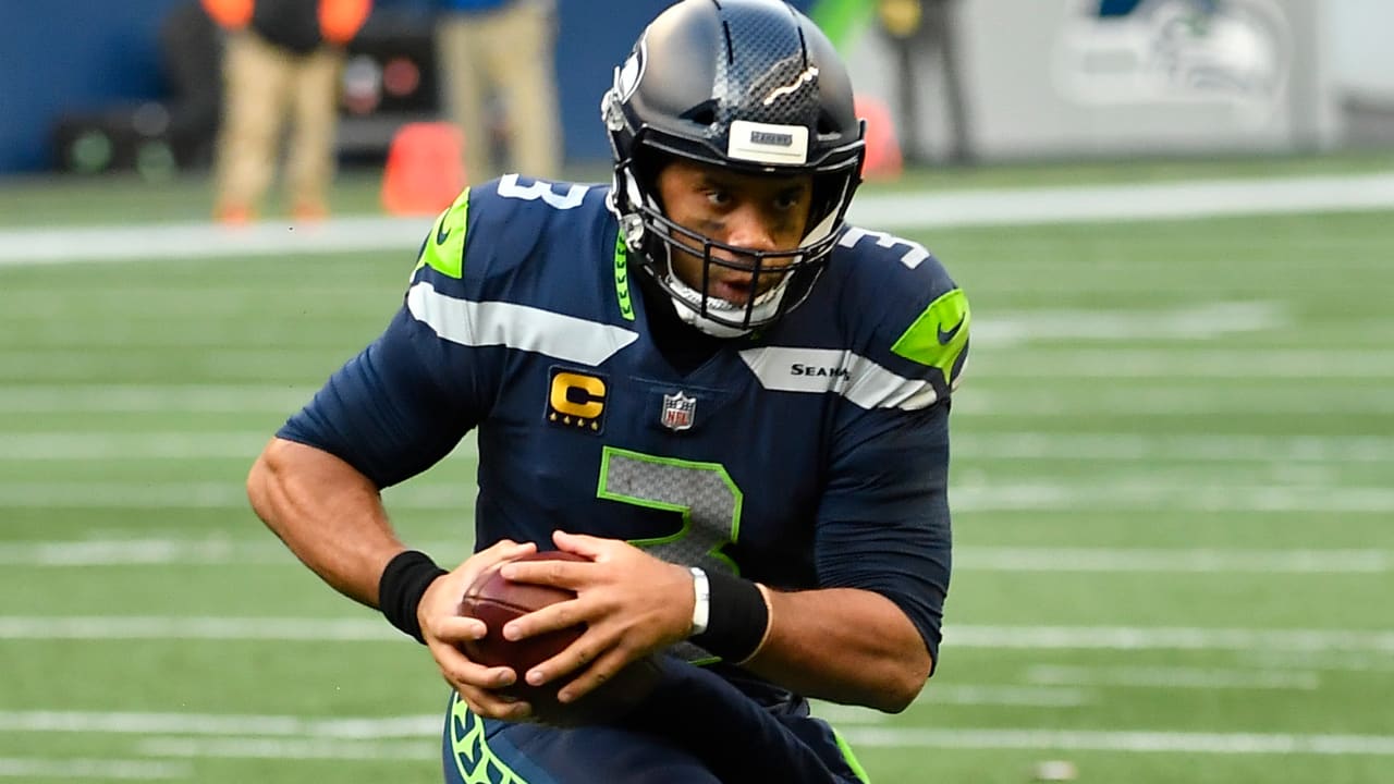 Seahawks receiving more calls on Russell Wilson after public comments